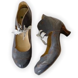 Rovers Leather Cottagecore Kitten Heels